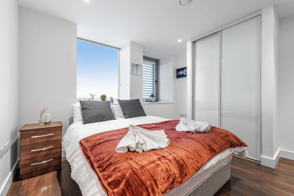 New Apartment 20 Mins From Waterloo London Bp36 외부 사진